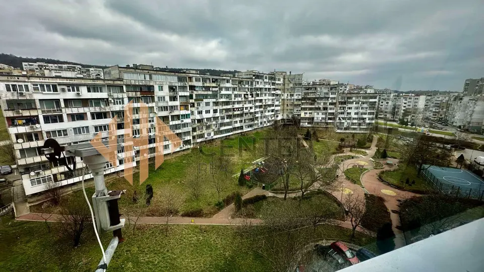СЛЪНЧЕВ И ИЗКЛЮЧИТЕЛНО ТОПЪЛ ТРИСТАЕН АПАРТАМЕНТ В КВ. ВЛАДИСЛАВОВО, Варна - 10