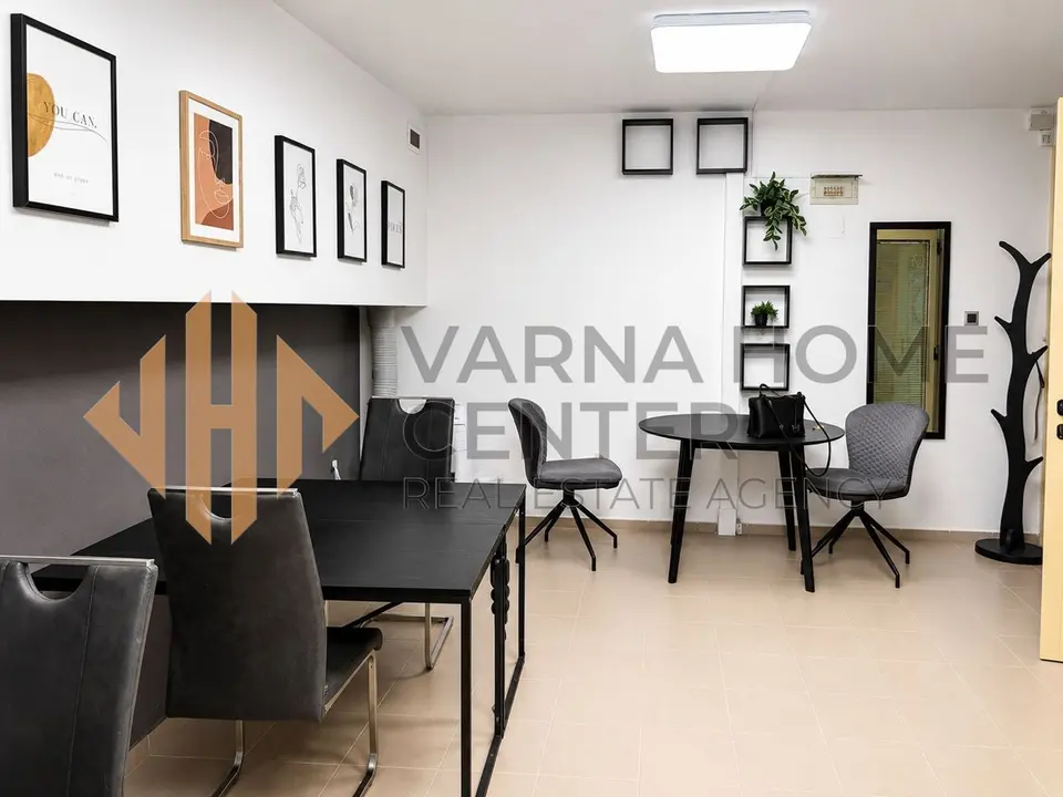 Офис в ТОП центъра на Варна, напълно оборудван. - 2