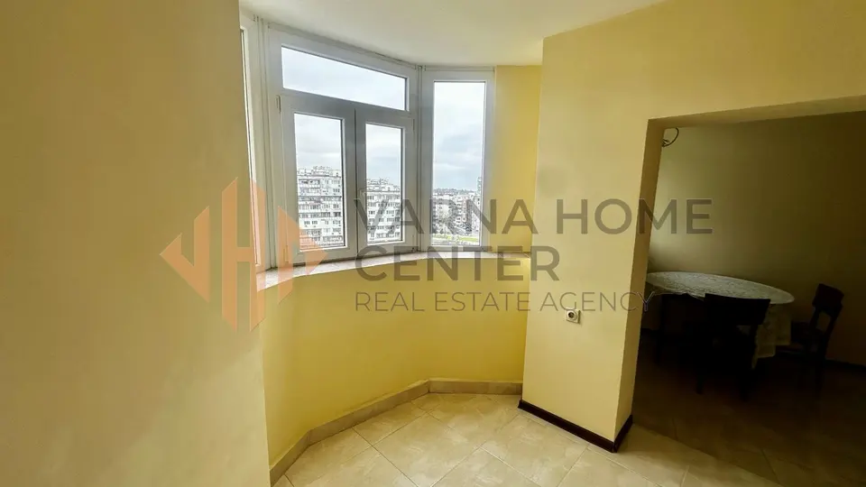 SUNNY AND EXTREMELY WARM THREE-ROOM APARTMENT IN VLADISLAVOVO DISTRICT, Varna - 2