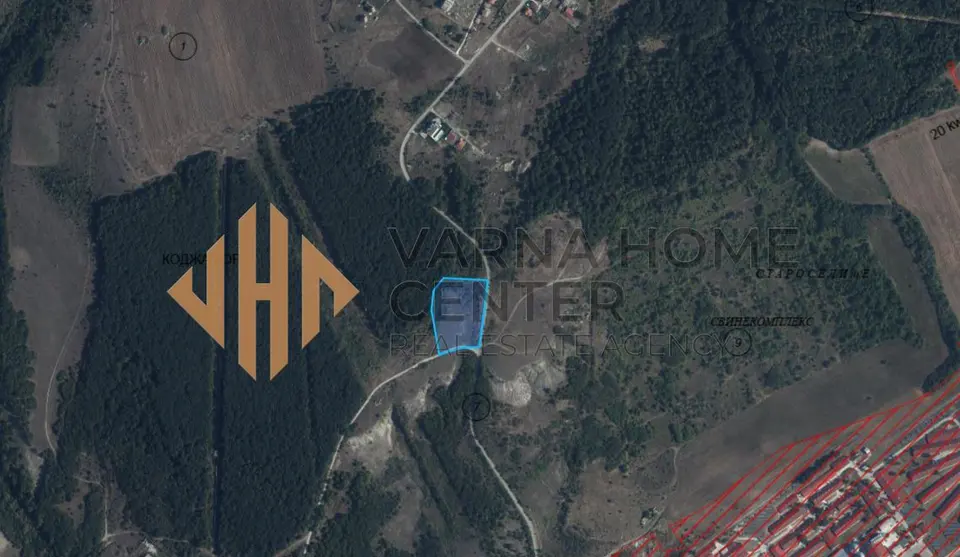 Дванадесет декара земеделска земя категория 10 в село Баново, м-т Под Село, на 18км от Варна, с лице на 2 улици! - 2