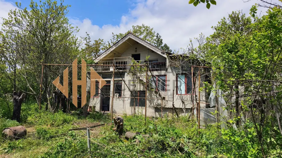 We are offering a charming villa in the sought‑after area of Dobreva Cheshma - 1