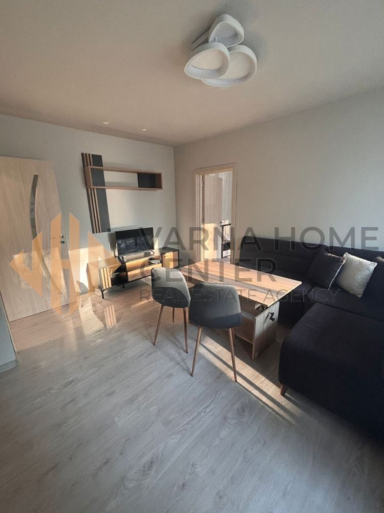 7219Varna Home Center