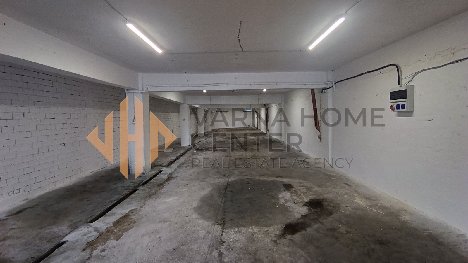 Отдаваме под наем промишлено помещение намиращо се в град Варна, в близост до кръговото под Метро. - 7