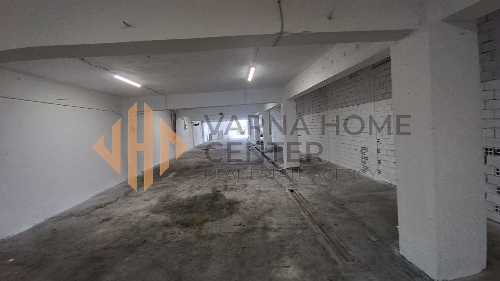 Отдаваме под наем промишлено помещение намиращо се в град Варна, в близост до кръговото под Метро. - 6