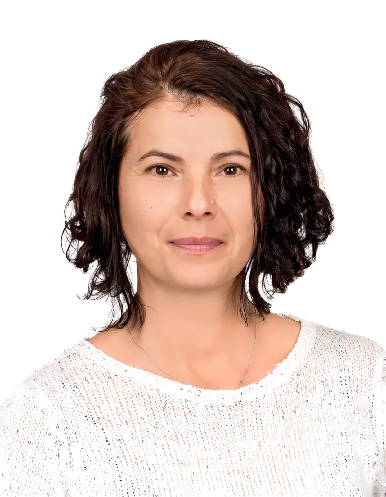 Диана Пеева +359 897 887 597