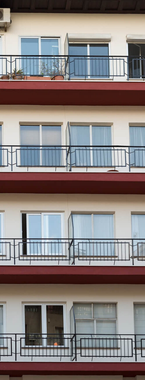 Продажба на наследен имот: правни особености и практични съвети